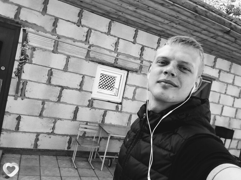 Даня, 25, Москве — анкета №542452