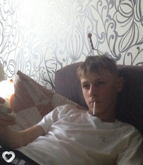 Артур, 21, Гомеле — анкета №542975
