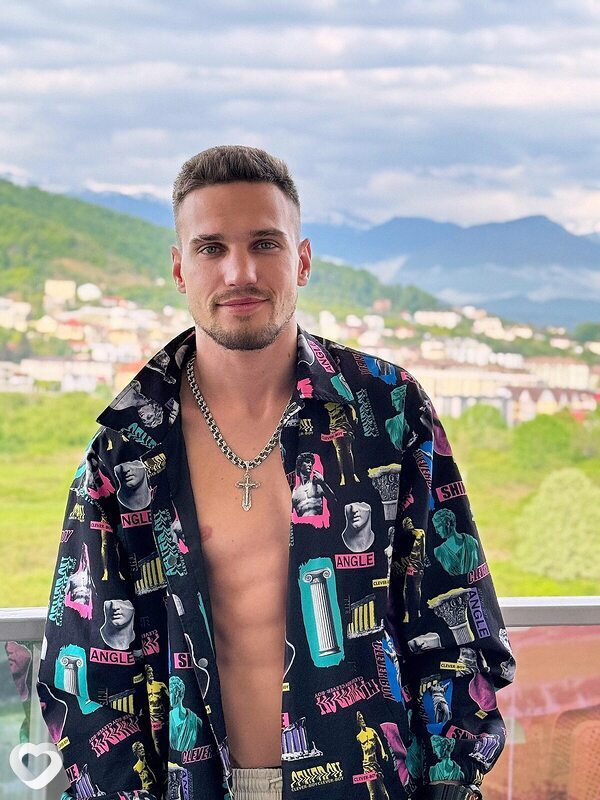 Артём, 38, Армянске — анкета №543079