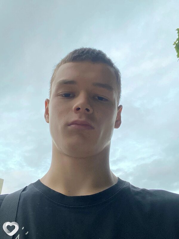 Илья, 23, Москве — анкета №543976