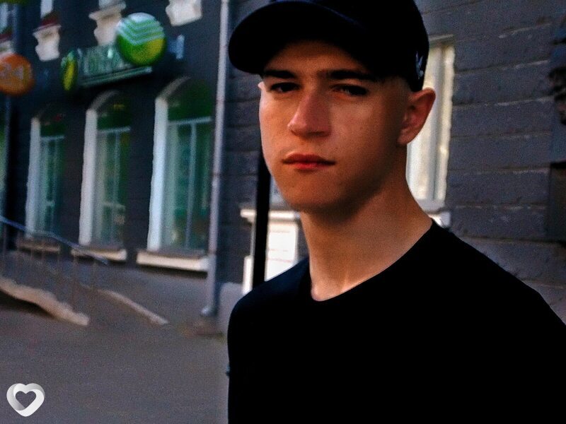 Леонид, 20, Пскове — анкета №544398