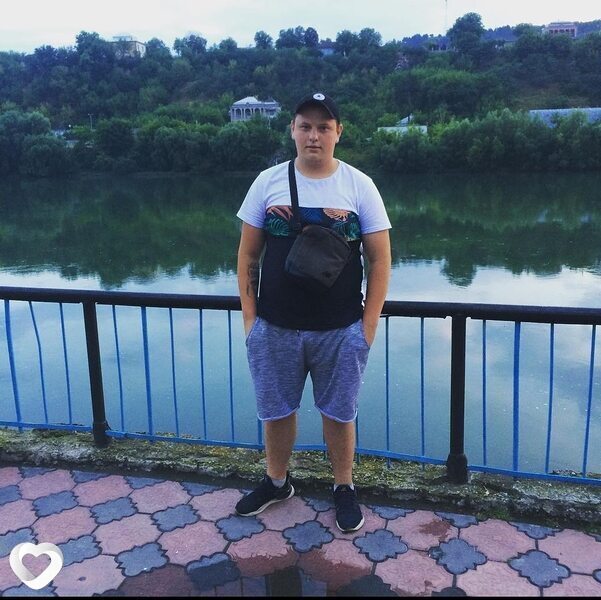 Валентин, 26, Варшава — анкета №546979