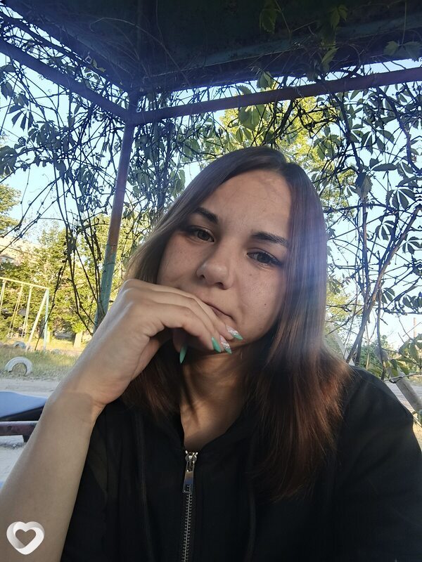 Алина, 30, Луганске — анкета №547237