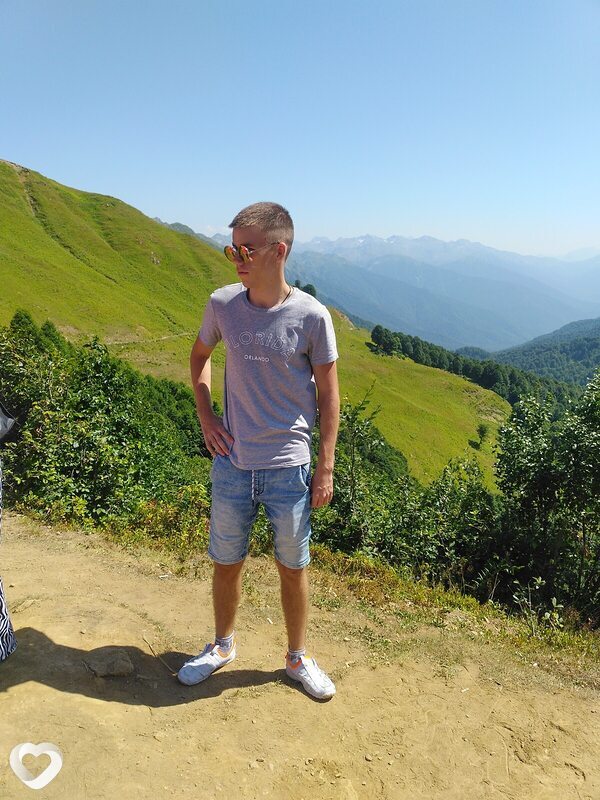 Александр, 21, Москве — анкета №547421