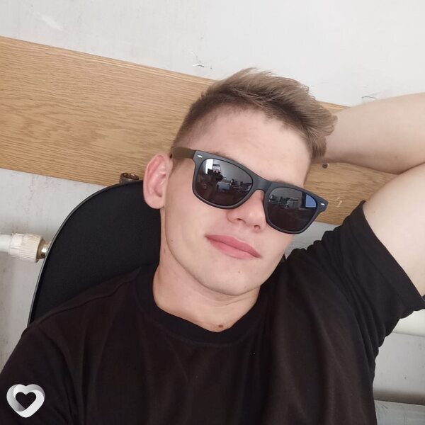 Кирилл, 26, Лисках — анкета №549220