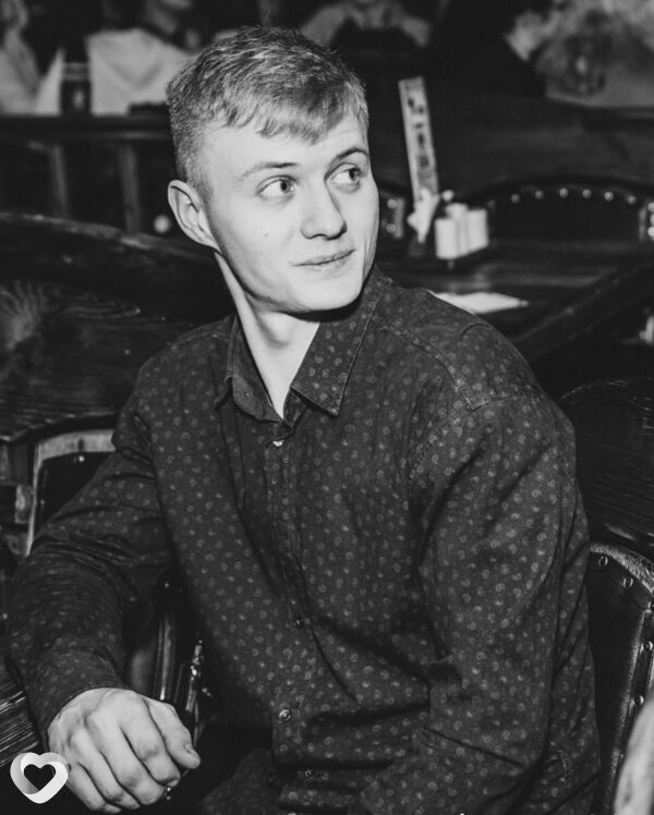 Артём, 31, Чайковском — анкета №549401
