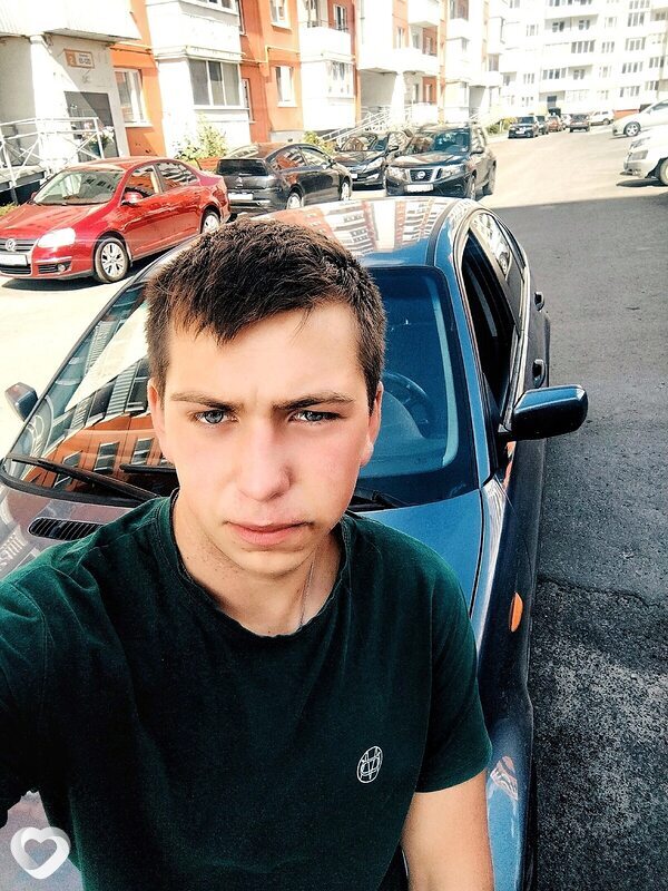 Максим, 21, Орёл — анкета №550412