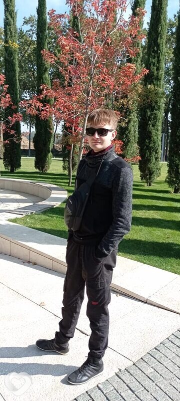 Кирилл, 31, Каменске-Шахтинском — анкета №550941
