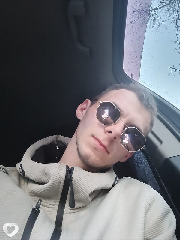 Антон, 22, Москве — анкета №553549