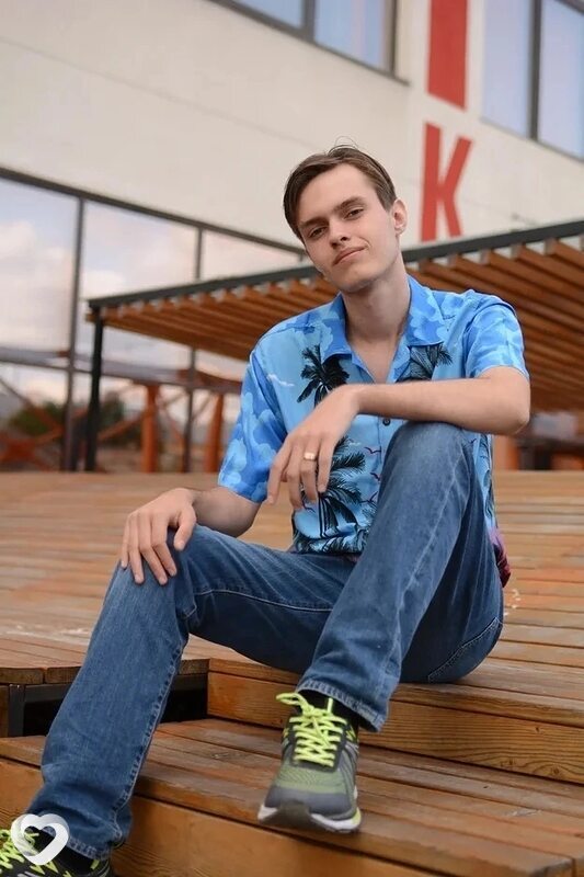 Иван, 22, Щекине — анкета №553987