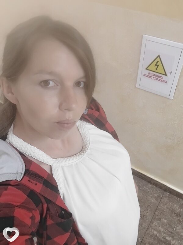 Алена, 25, Талдыкорган — анкета №554518