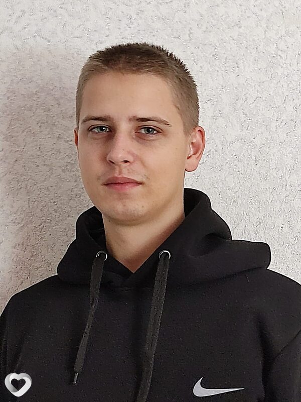 Леша, 22, Москве — анкета №554638