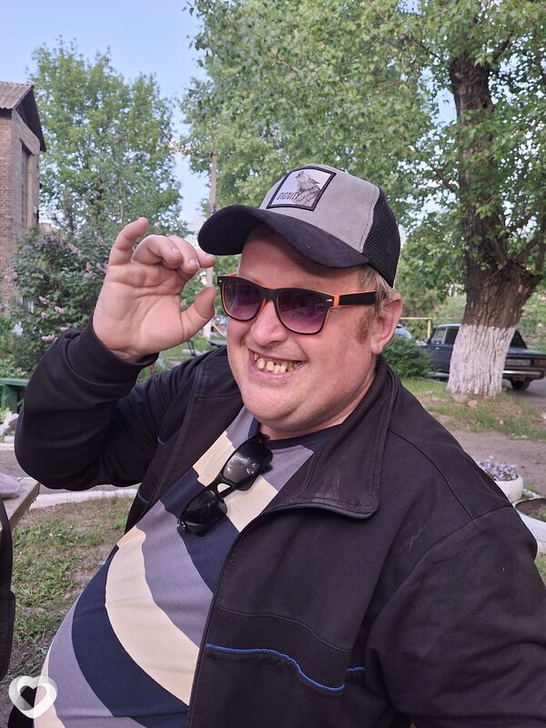 Артем, 33, Горловке — анкета №555178