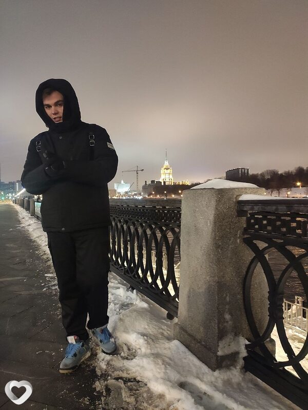 Артём, 24, Москве — анкета №555512