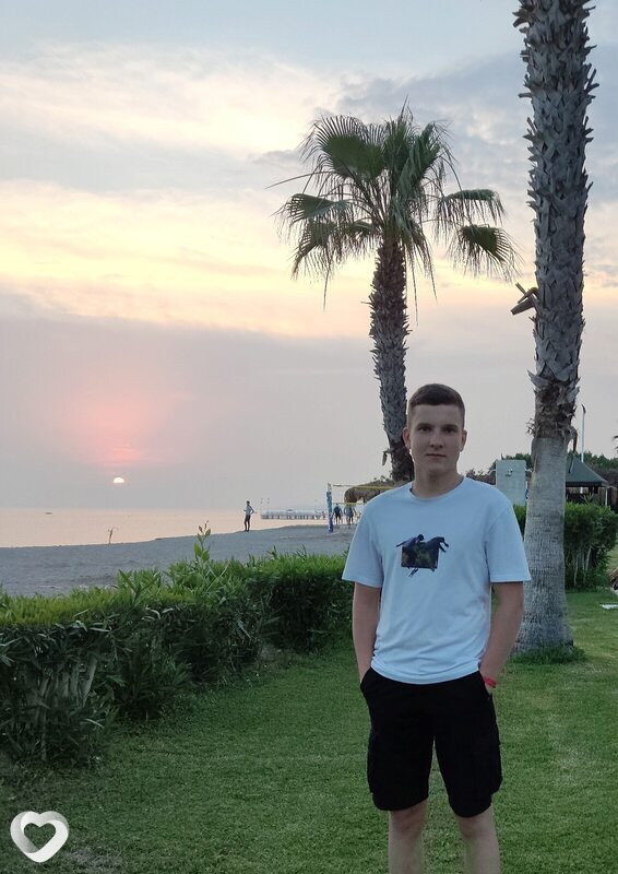 Дима, 22, Москве — анкета №555889