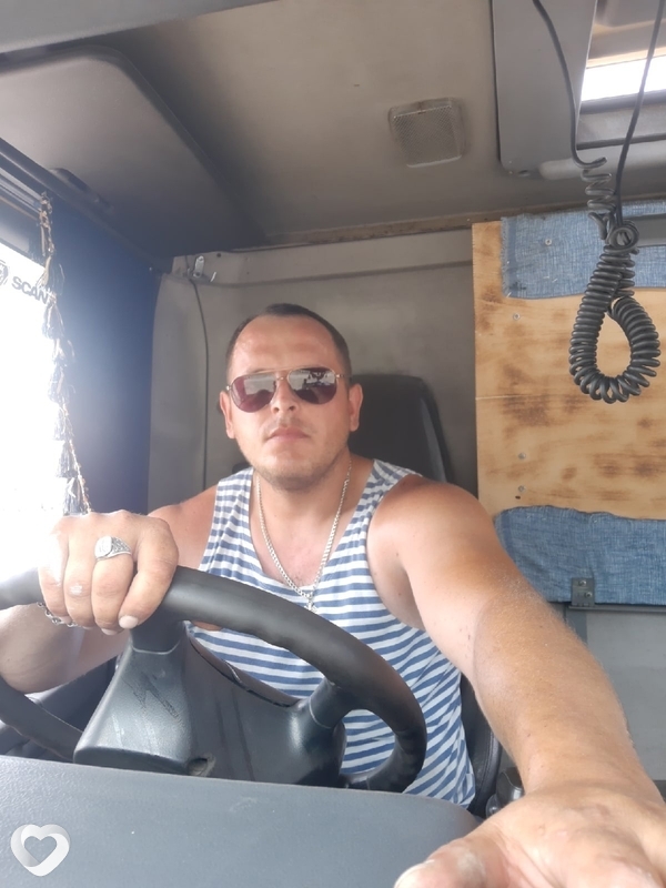 Юрий, 35, Брянске — анкета №557171