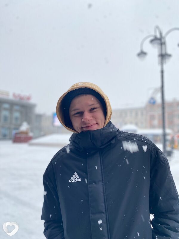 Максим, 24, Саратове — анкета №557662