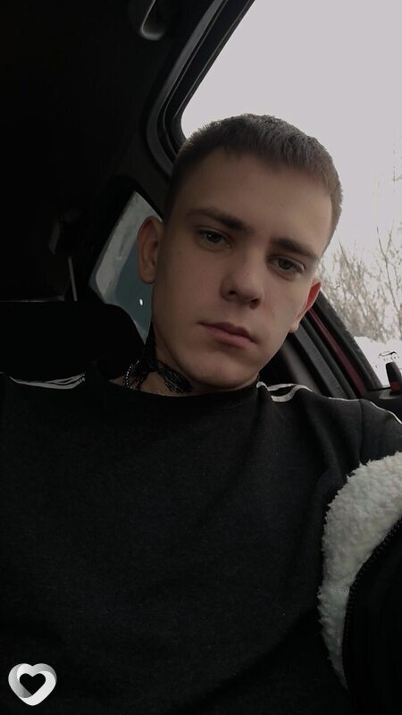 Денис, 21, Москве — анкета №559336
