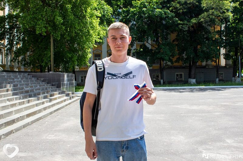 Максим, 20, Москве — анкета №559925
