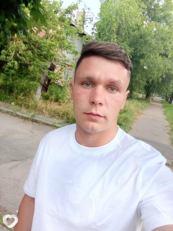 Владислав, 25, Ейске — анкета №560416