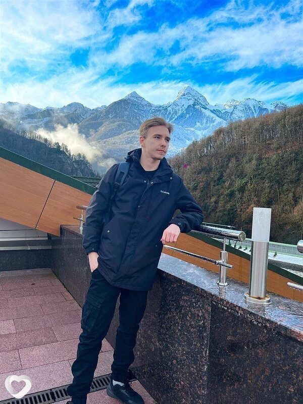 Александр, 22, Екатеринбурге — анкета №561810