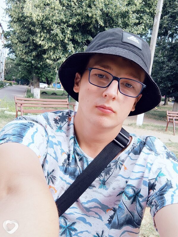 Антон, 24, Клинцах — анкета №563429