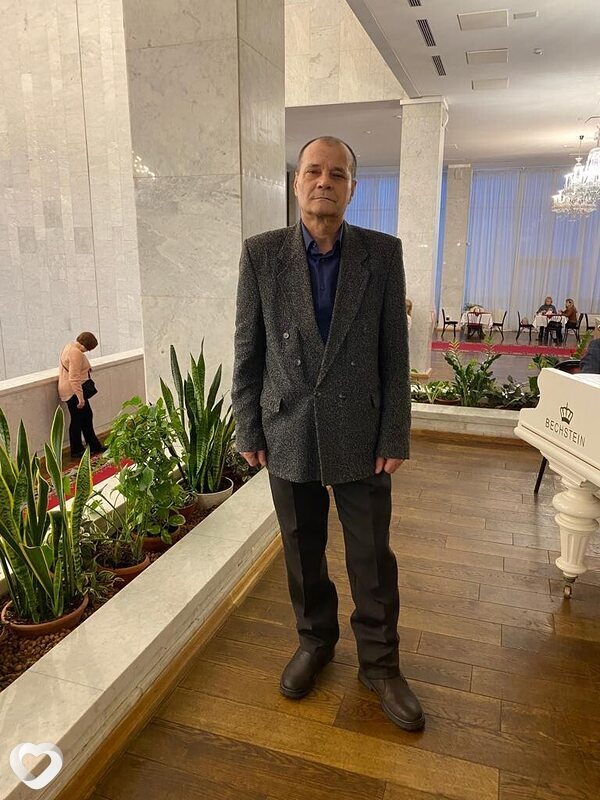 Олег, 65, Батайске — анкета №565779