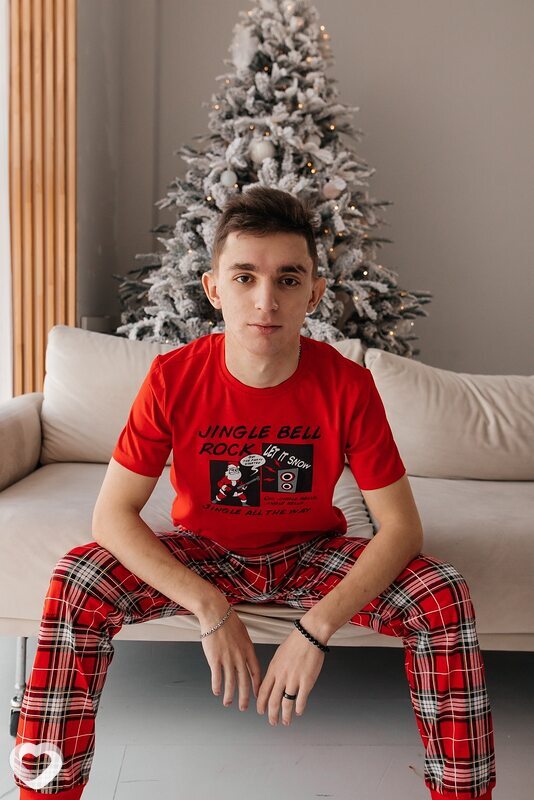 Эдуард, 20, Новосибирске — анкета №565484