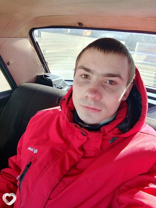 Сергей, 26, Торезе — анкета №567834
