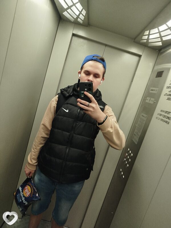 Александр, 22, Москве — анкета №569766
