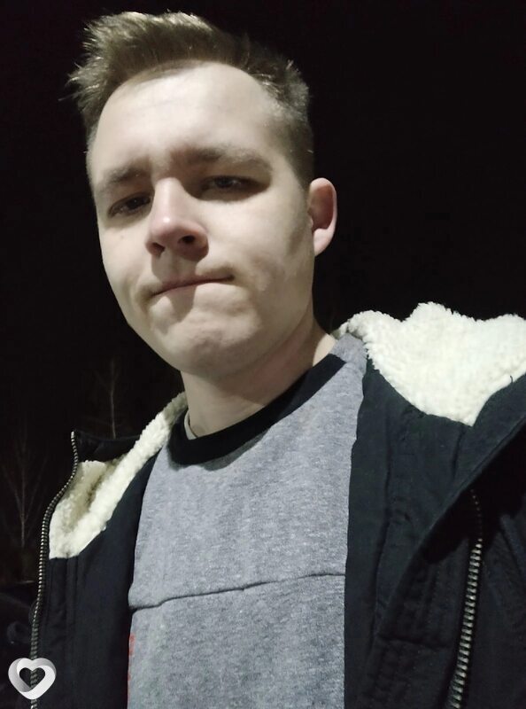 Артем, 26, Брянске — анкета №569720