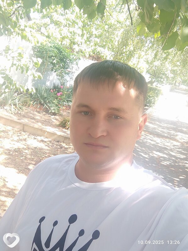 Александр, 32, Миллерове — анкета №570159