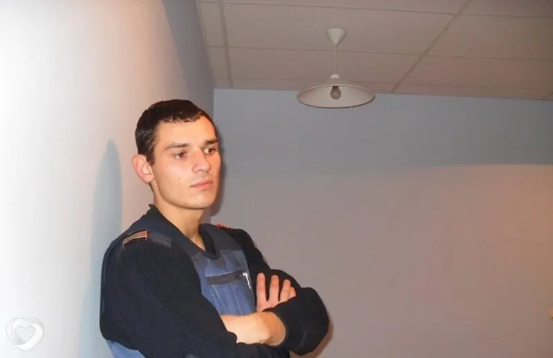Александр, 39, Новоалтайске — анкета №571217