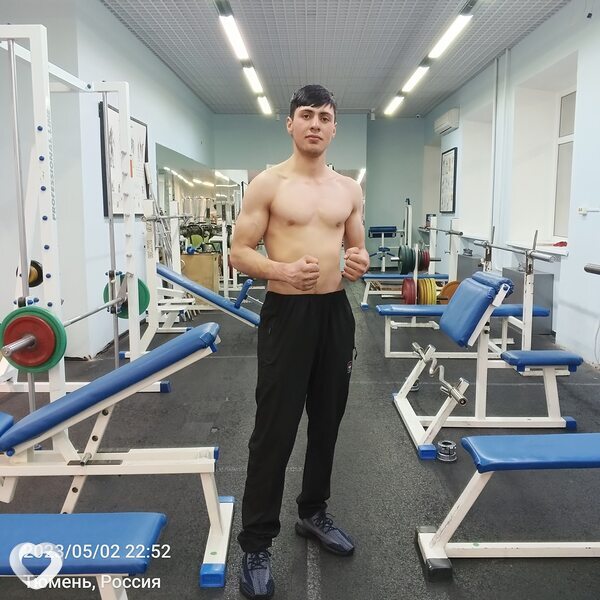 Азам, 22, Тюмени — анкета №571511