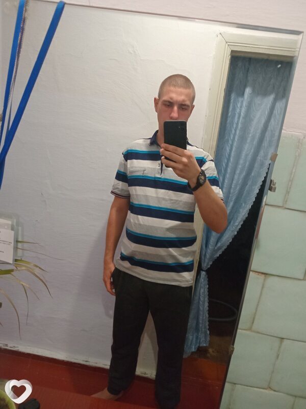 Анатолий, 25, Славянске-на-Кубани — анкета №572538