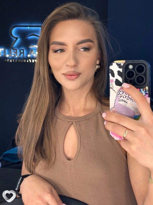 Алёна, 22, Екатеринбурге — анкета №572528