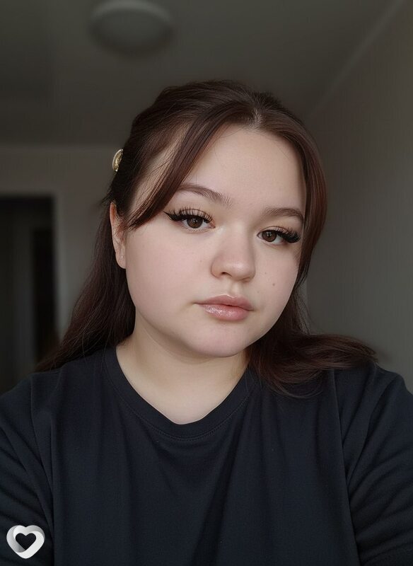 Иришка, 21, Курске — анкета №573225
