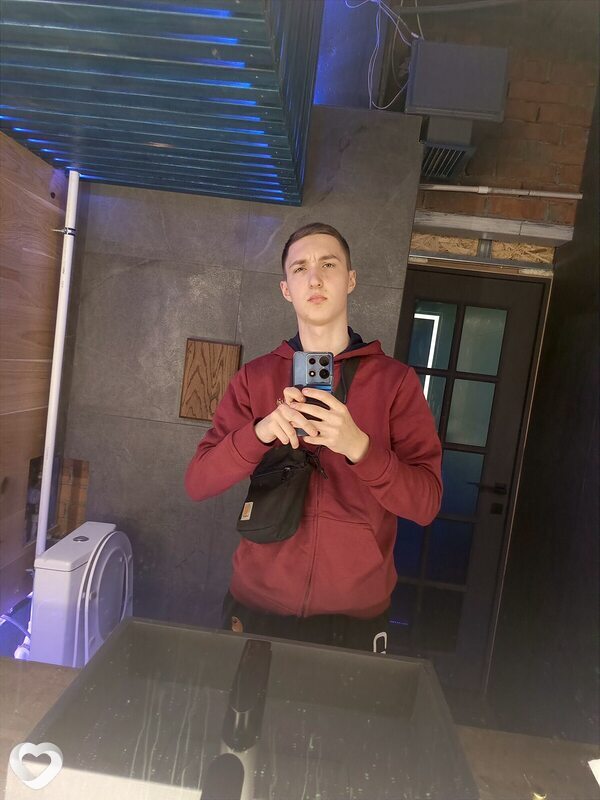 Максим, 21, Санкт-Петербурге — анкета №574207