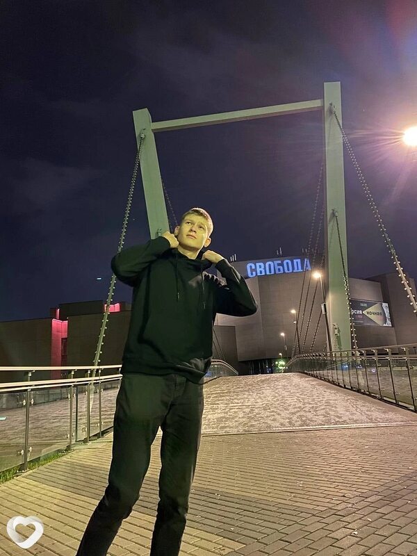 Александр, 21, Москве — анкета №574873