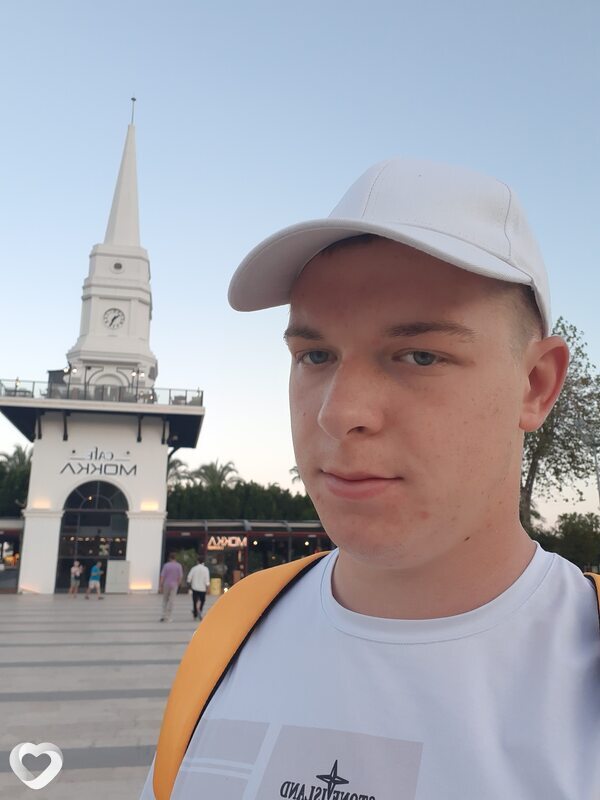 Денис, 24, Орехово-Зуеве — анкета №575220