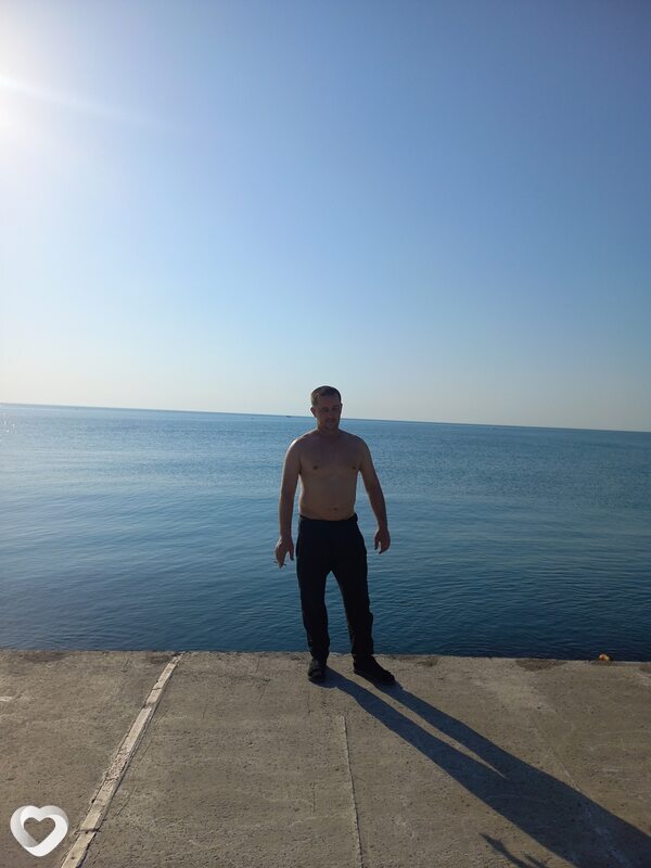 Максим, 41, Алуште — анкета №575781