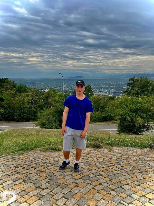 Александр, 19, Петрозаводске — анкета №575905