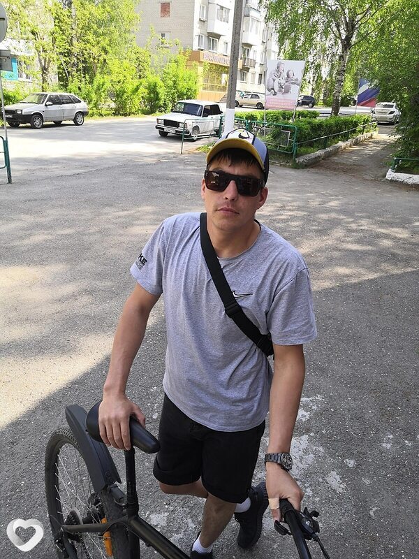 Павел, 36, Серове — анкета №576735