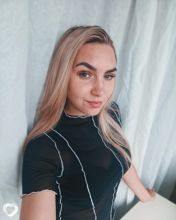 Элина, 22, Братске — анкета №577231