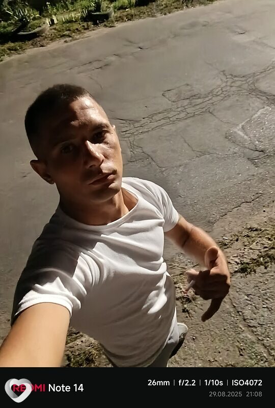 Артур, 28, Александрии — анкета №579262