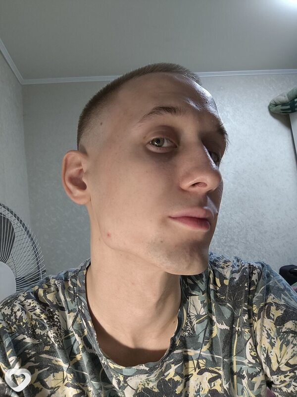 Максим, 23, Саратове — анкета №580119