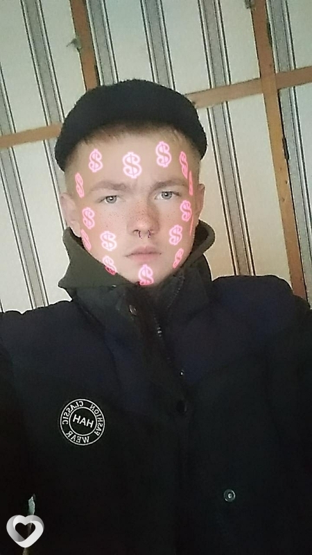 Денис, 21, Солигорске — анкета №580145