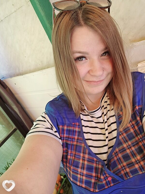Иришка, 26, Александрове — анкета №581617