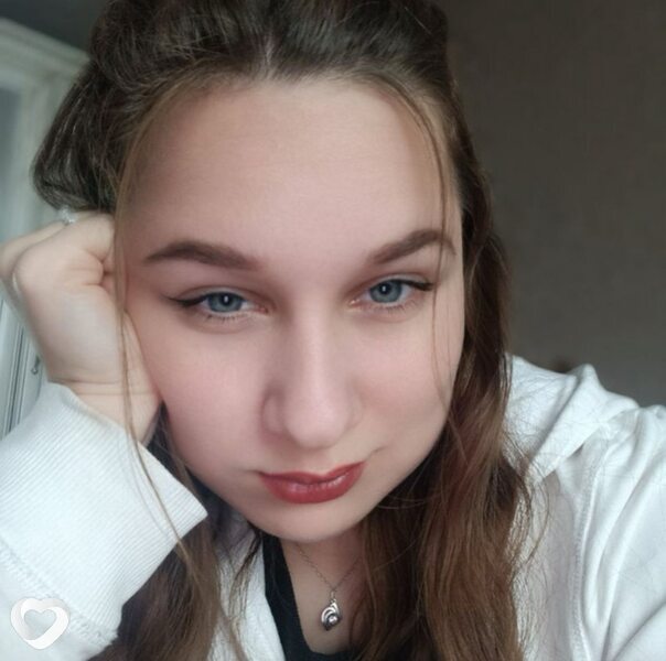 Юлия, 21, Витебске — анкета №581771
