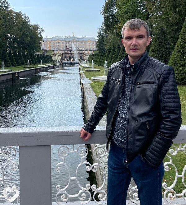 Максим, Москва